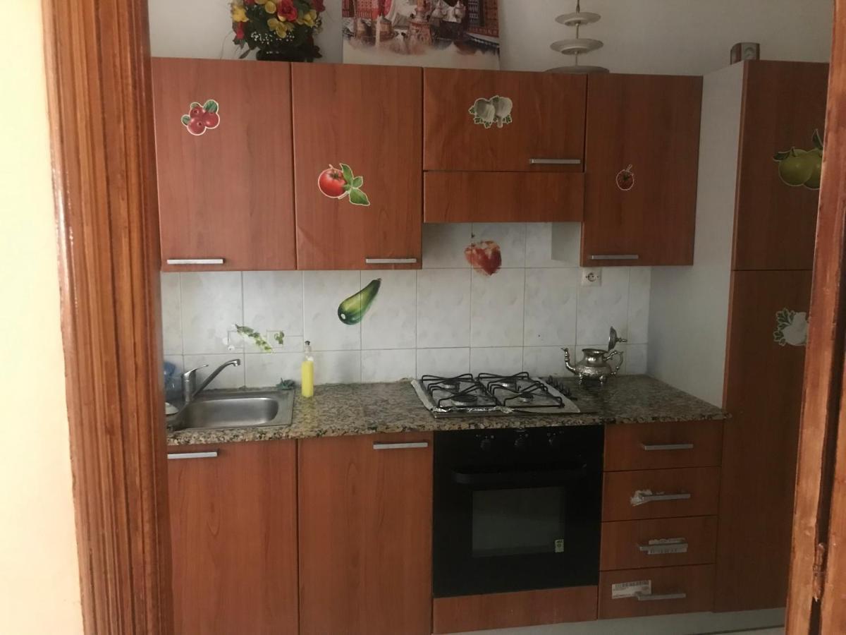 Appartement Familal A Trois Chambres En Face Marjane & Hotel Ahlen Tanger Buitenkant foto